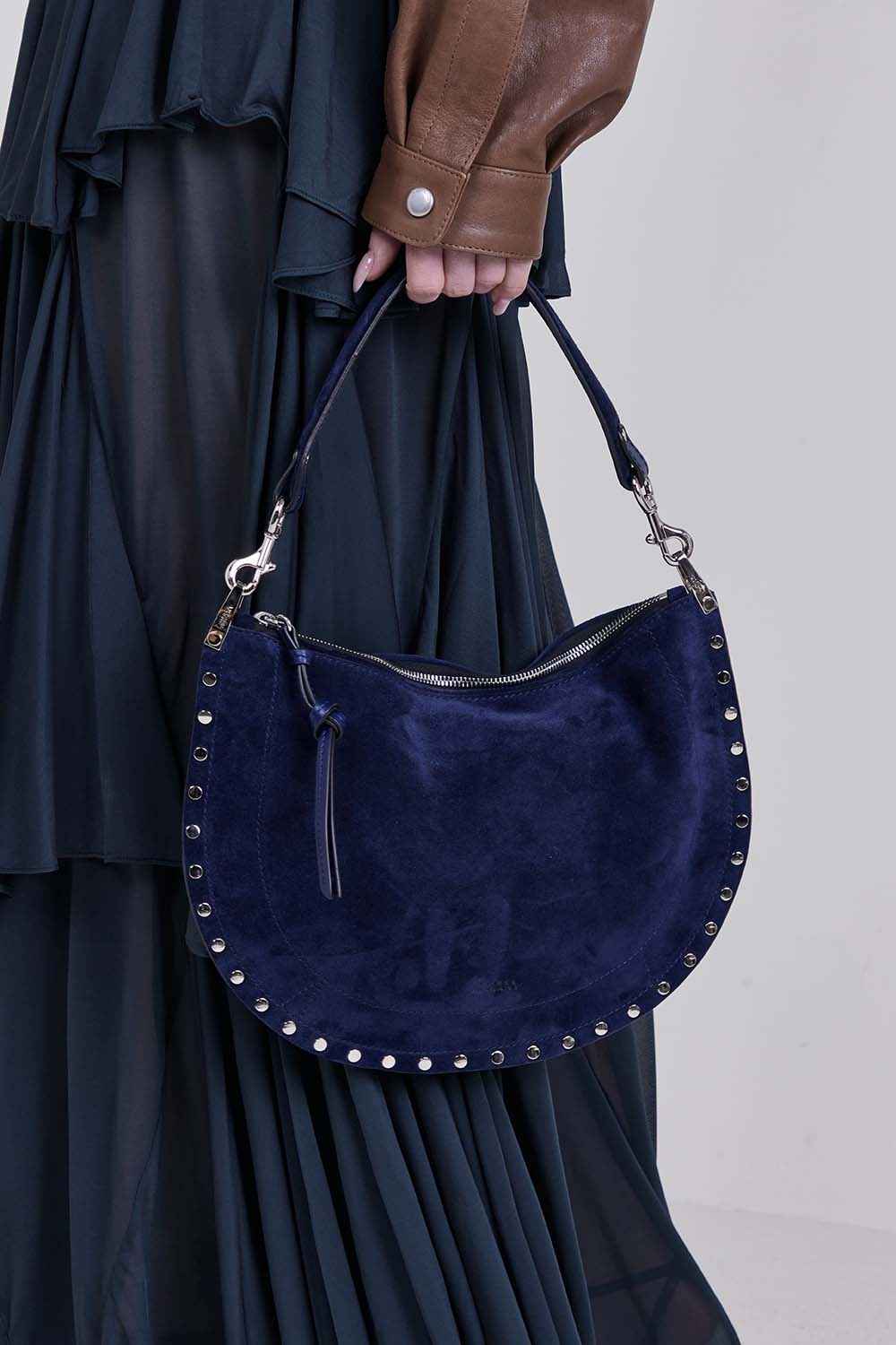 תמונת כל הלוק של תיק כתף אוסקן מון